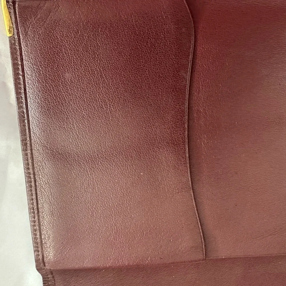 Beautiful Cartier Bi Fold wallet - Picture 8 of 9